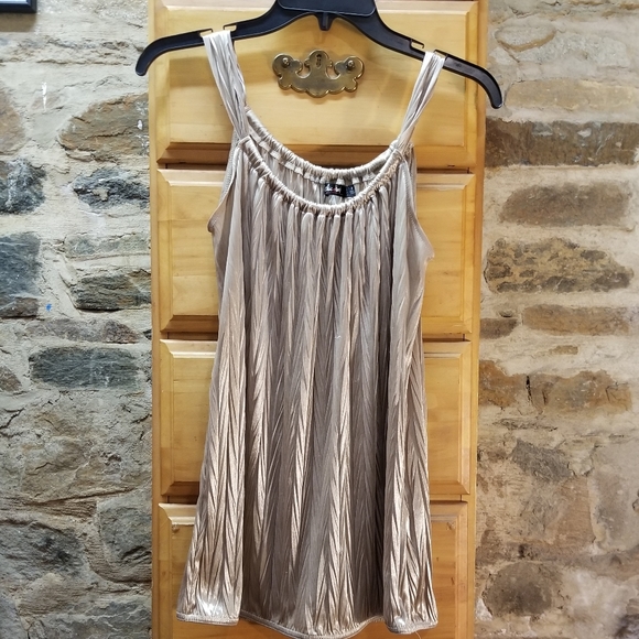 Chic-a-Bootie Tops - Chic-A-Bootie Gold Matalic Sleevless Blouse